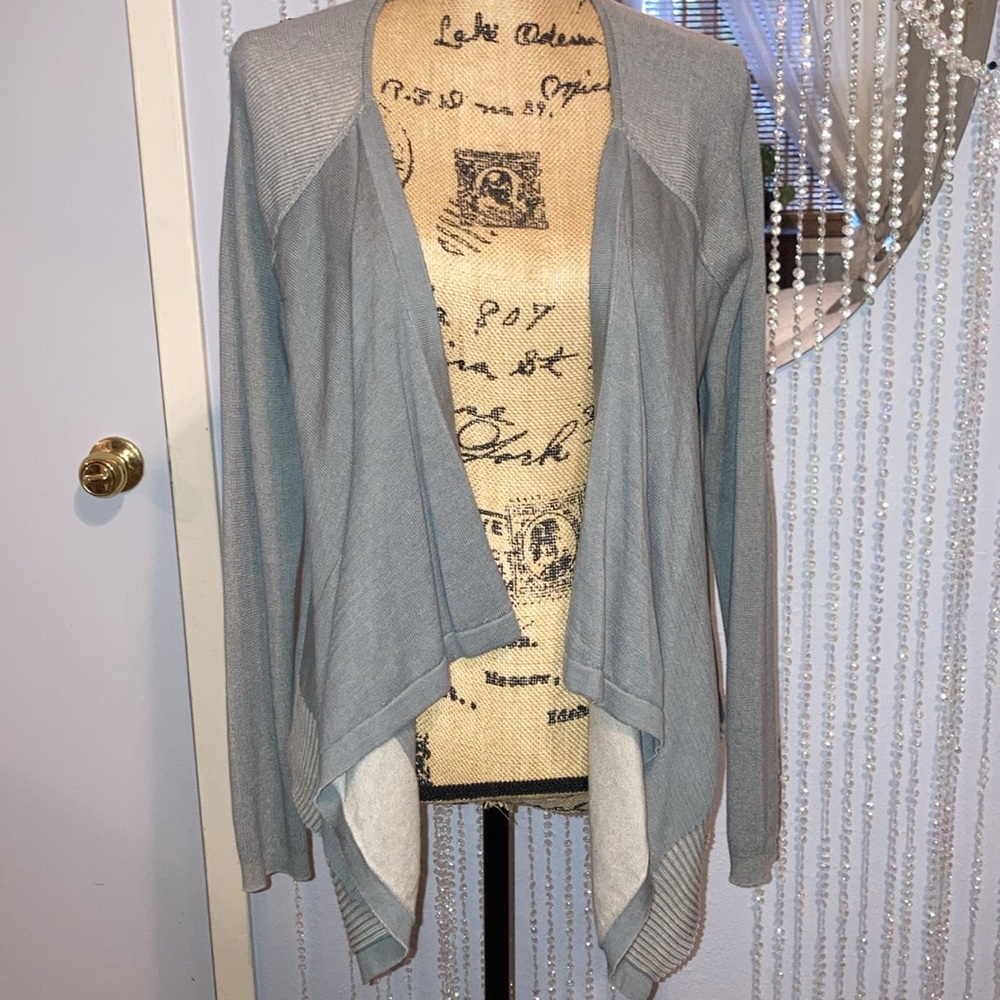 Cabi 100%Cotton Cardigan - Picture 4 of 16